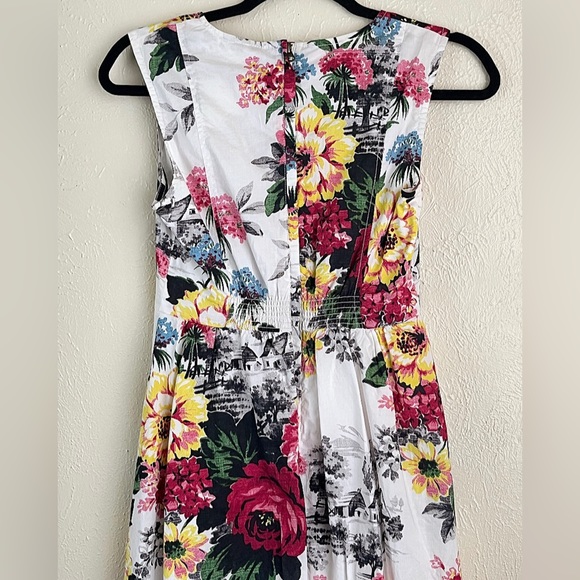Anthropologie Cottagecore Dress (Unique Farmhouse Pattern) (NWOT) - Picture 5 of 13